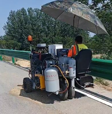 Mini Driving Thermoplastic Road Line Marking Tricycle With HTF Heating System