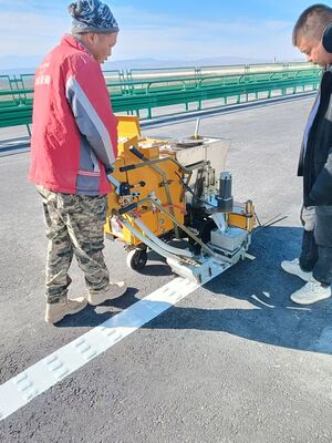 Two Components 2K Raised Line / Rib Line Road Marking Machine- battery pushing